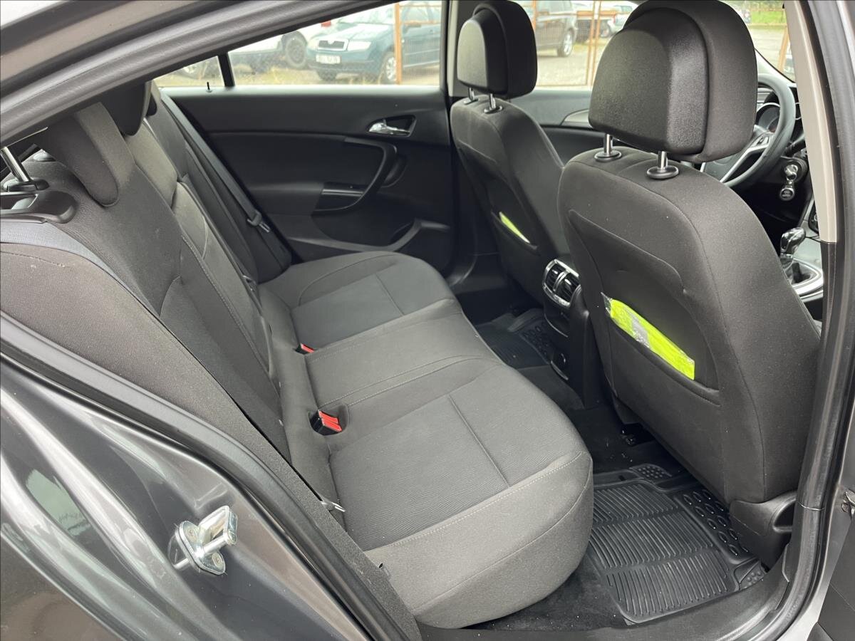 Opel Insignia Liftback 2,0 l 96 kw