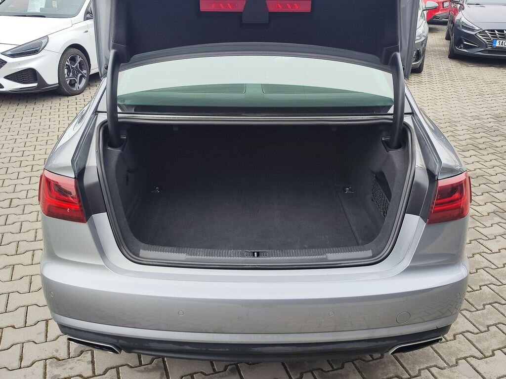 Audi A6 Sedan / Limuzína 3,0 l 200 kw