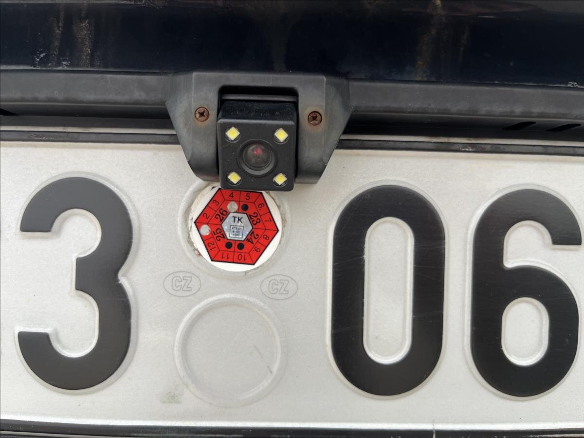 Mitsubishi Outlander SUV / Terénní 2,3 l 130 kw