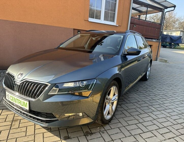 Škoda Superb Kombi 2,0 l 140 kw