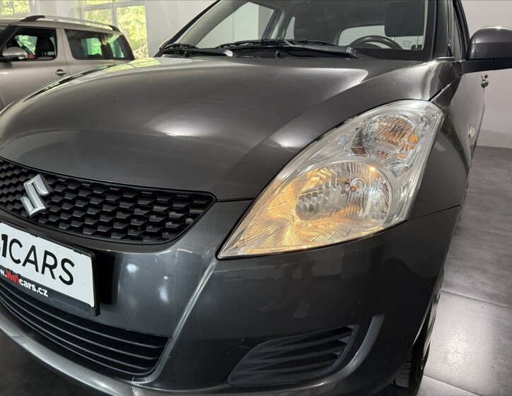 Suzuki Swift Hatchback 1,2 l 66 kw
