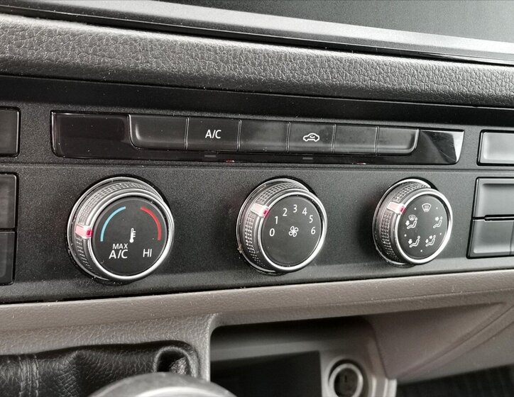 Volkswagen Crafter 10