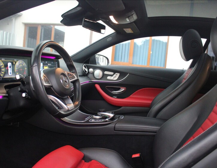 Mercedes-Benz Třídy E 33