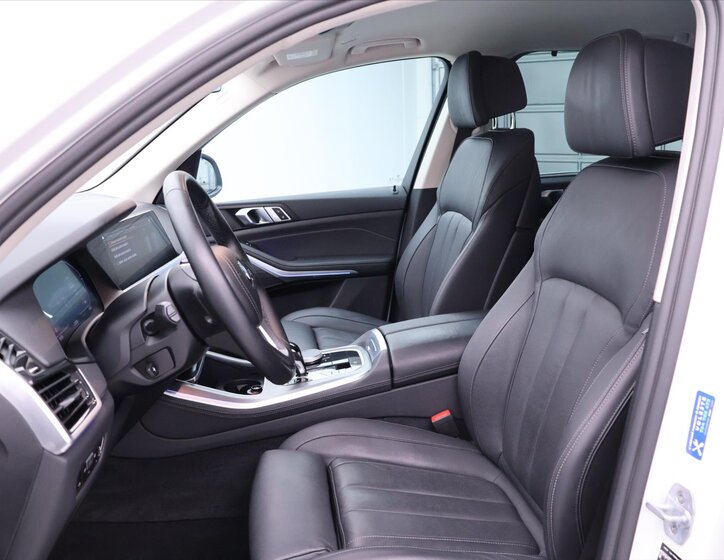 BMW X5 SUV / Terénní 3,0 l 245 kw