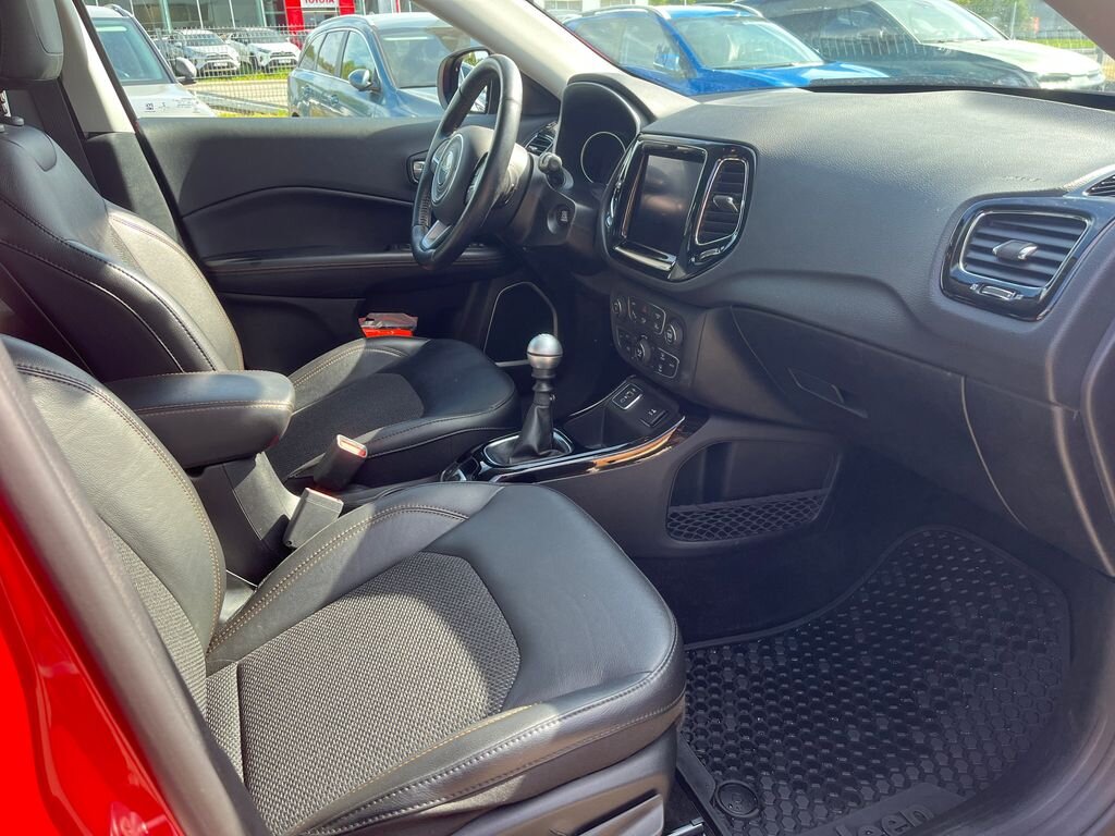 Jeep Compass SUV 1,4 l 103 kw