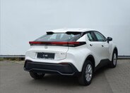 Toyota C-HR CUV 1,8 l 0