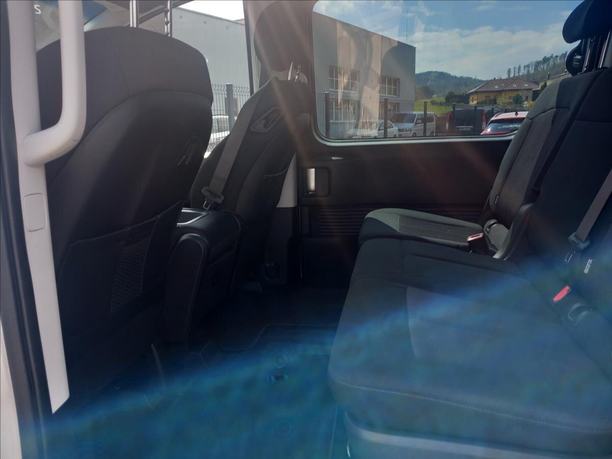 Hyundai Staria MPV 2,2 l 130 kw