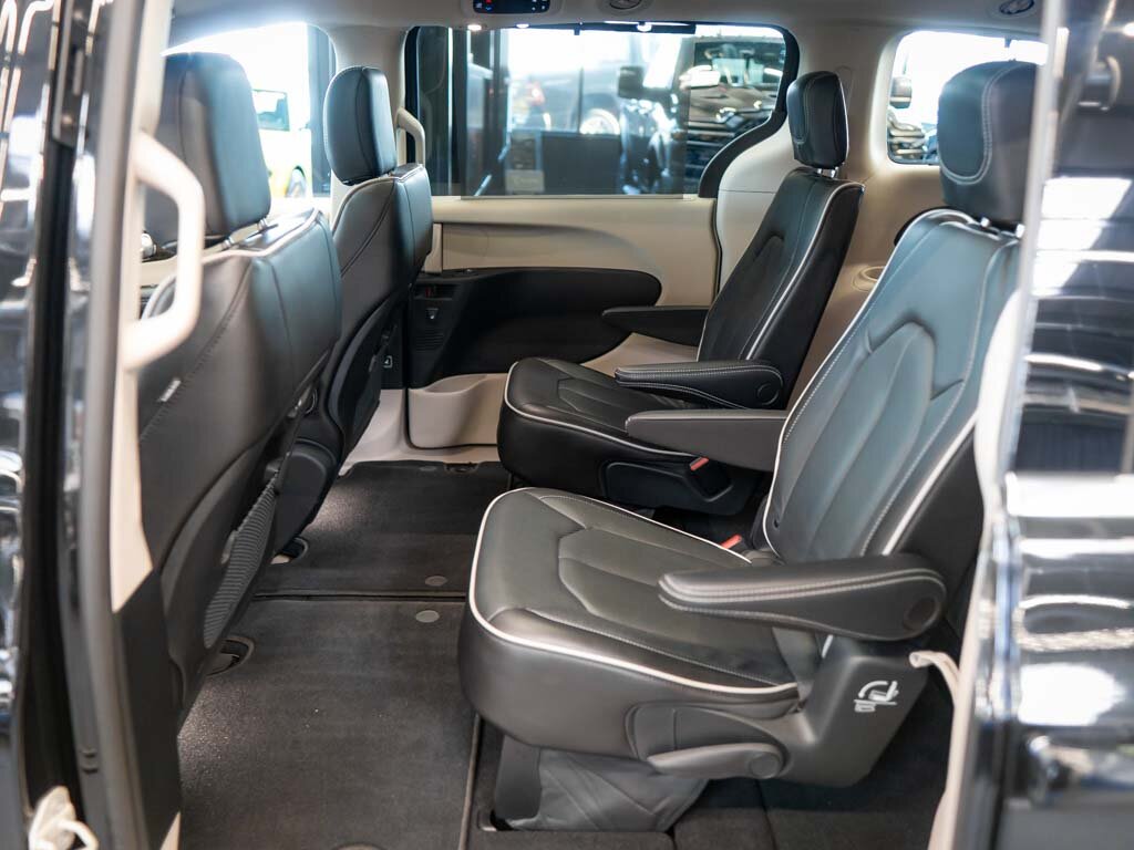 Chrysler Pacifica MPV 3,6 l 221 kw