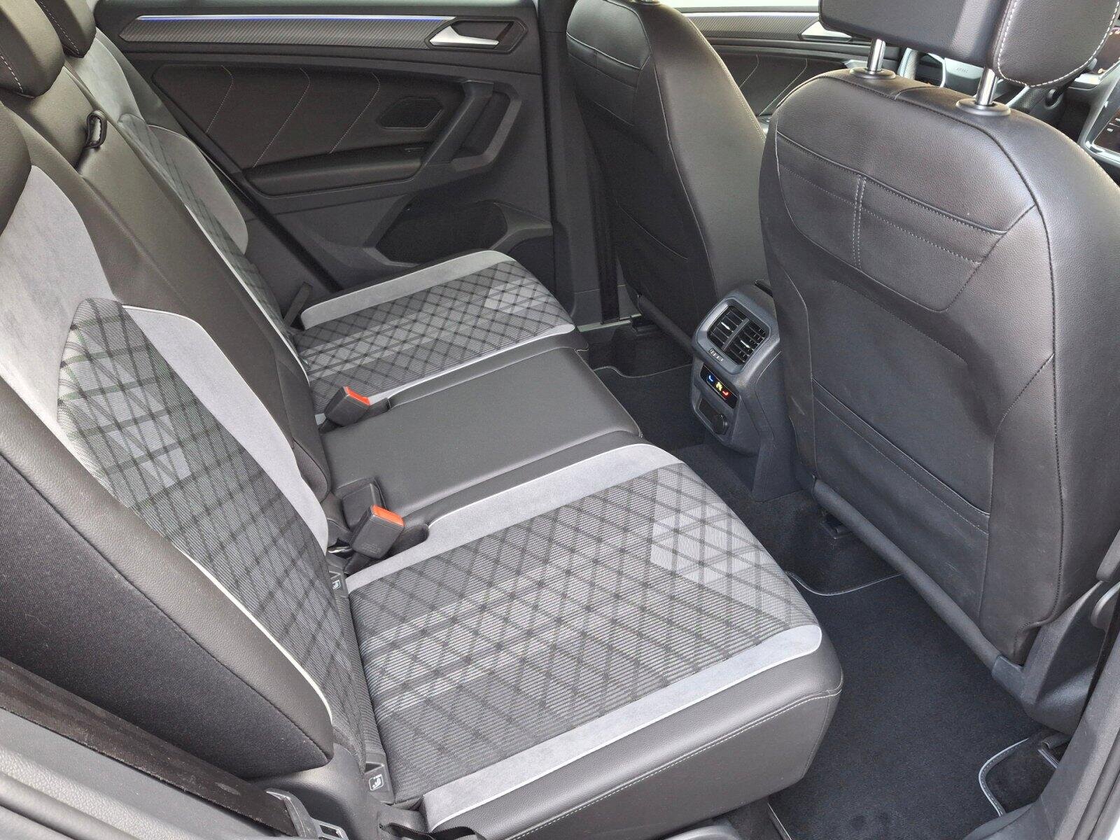 Volkswagen Tiguan SUV / Terénní 2,0 l 180 kw