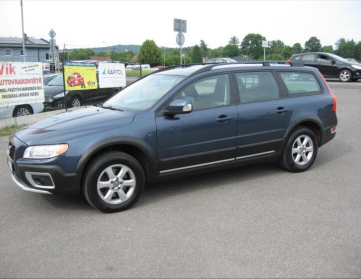 Volvo XC70 2