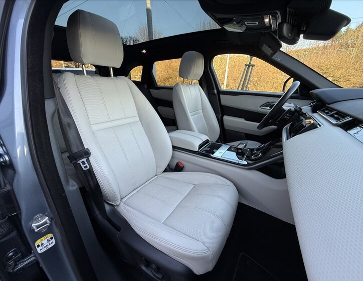 Land Rover Range Rover Velar SUV / Terénní 2,0 l 184 kw