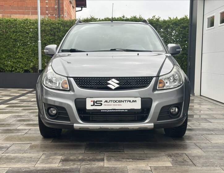 Suzuki SX4 Hatchback 2,0 l 99 kw