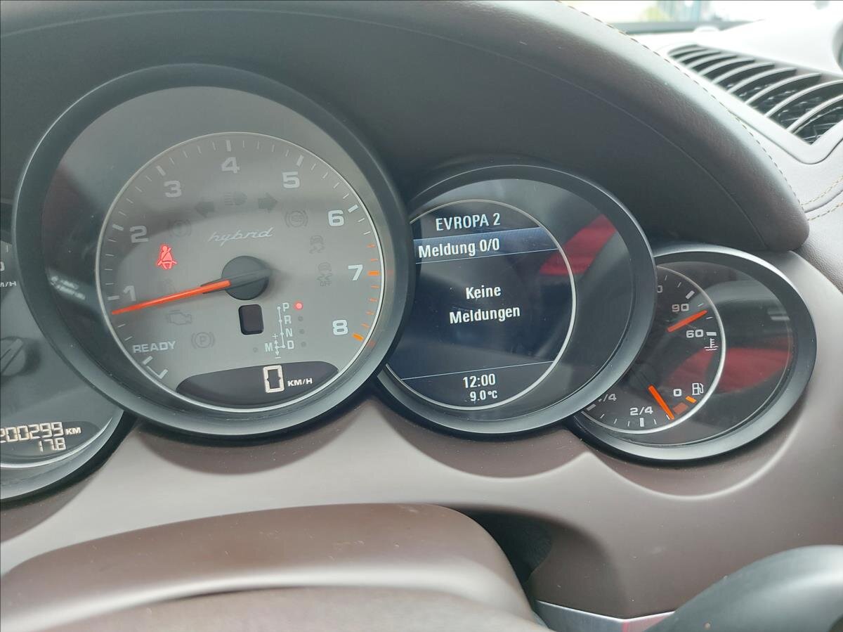 Porsche Cayenne SUV / Terénní 3,0 l 245 kw