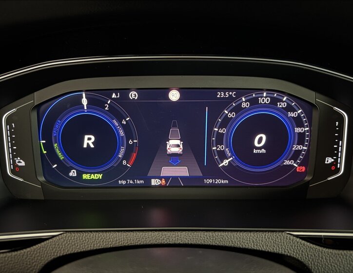 Volkswagen Passat Kombi 1,4 l 160 kw