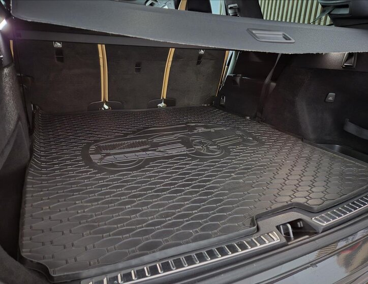 Volvo XC90 SUV / Terénní 2,0 l 180 kw