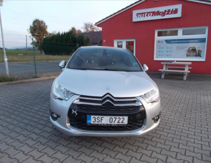 Citroën DS4 Hatchback 1,6 l 120 kw