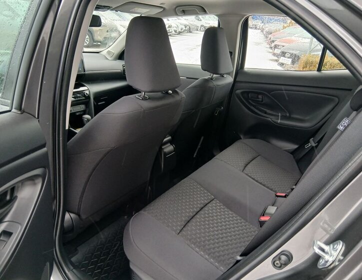 Toyota Yaris Cross 12