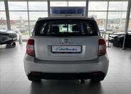 Toyota Urban Cruiser 5