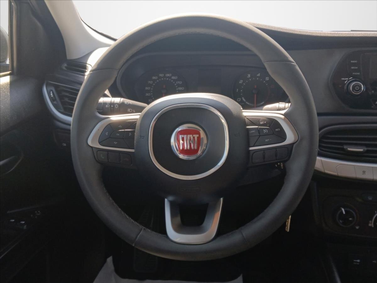 Fiat Tipo Hatchback 1,4 l 70 kw
