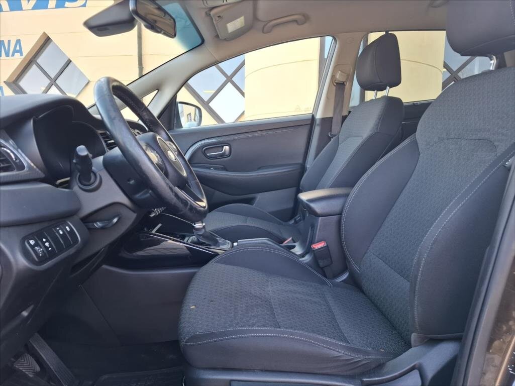 KIA Carens Kombi 1,7 l 104 kw