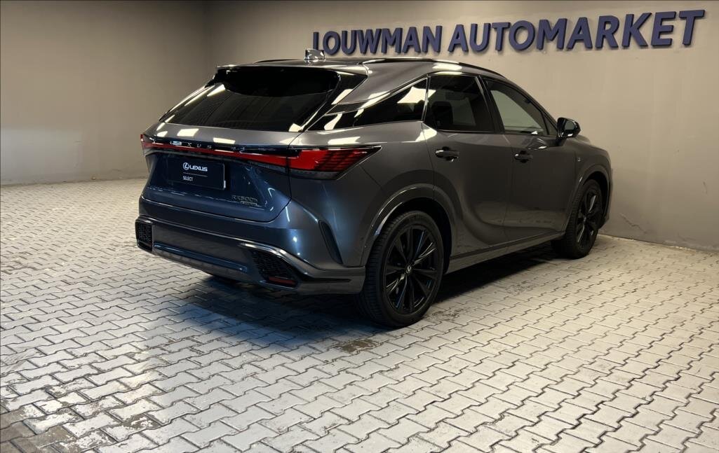 Lexus RX 500h SUV 2,4 l 273 kw