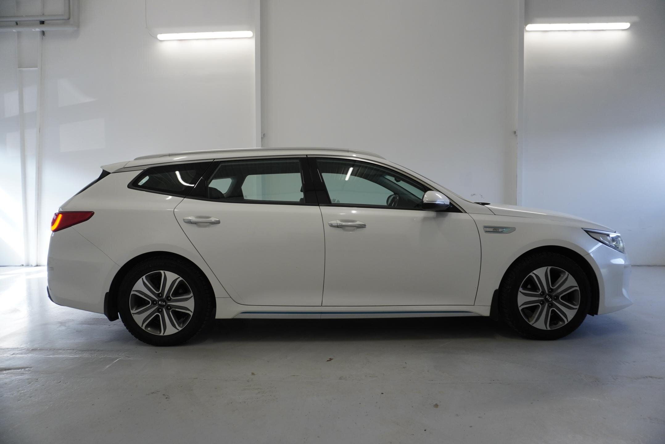 KIA Optima Kombi 2,0 l 151 kw