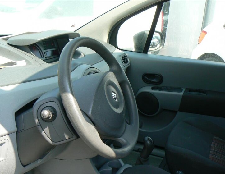 Renault Modus Kombi 1,1 l 55 kw