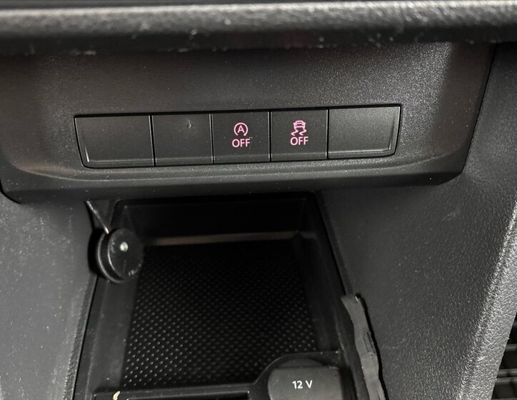 Volkswagen Caddy Skříň 2,0 l 90 kw