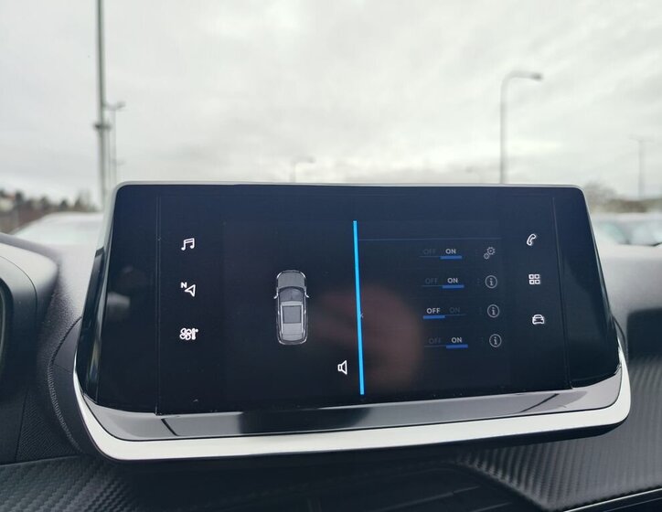 Peugeot 2008 SUV 1,2 l 74 kw