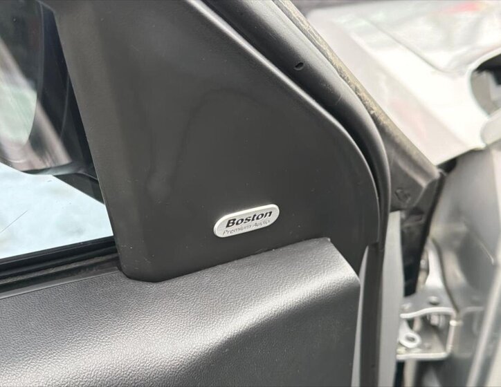 Chrysler 300C Kombi 3,0 l 160 kw