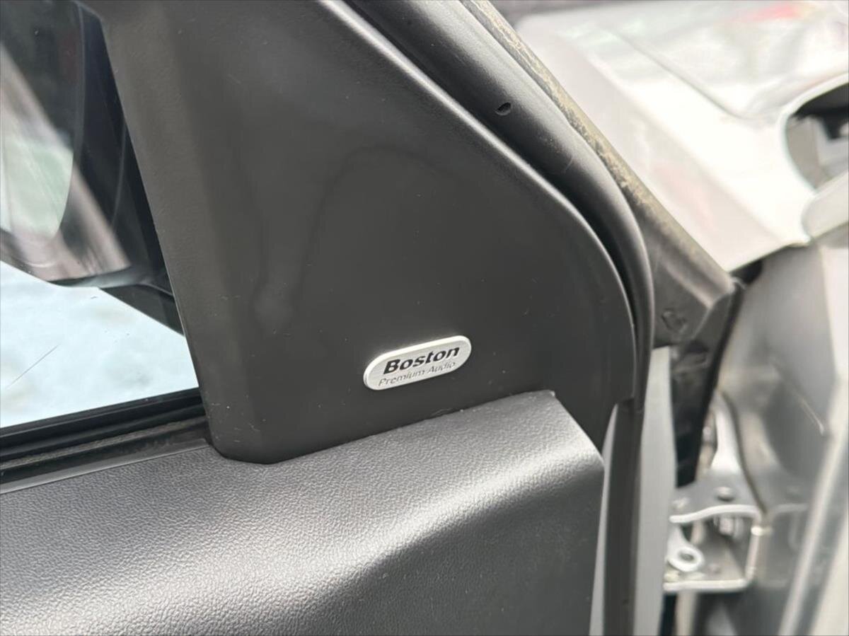 Chrysler 300C Kombi 3,0 l 160 kw