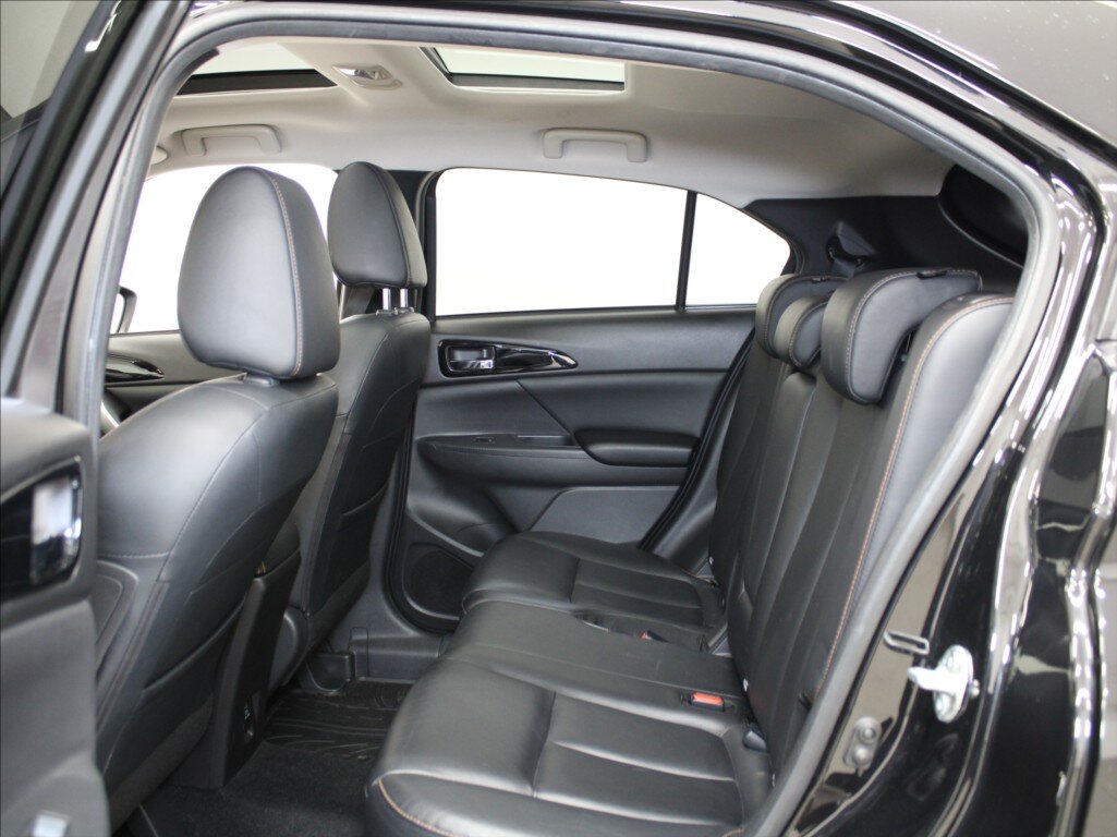 Mitsubishi Eclipse Cross SUV 1,5 l 120 kw