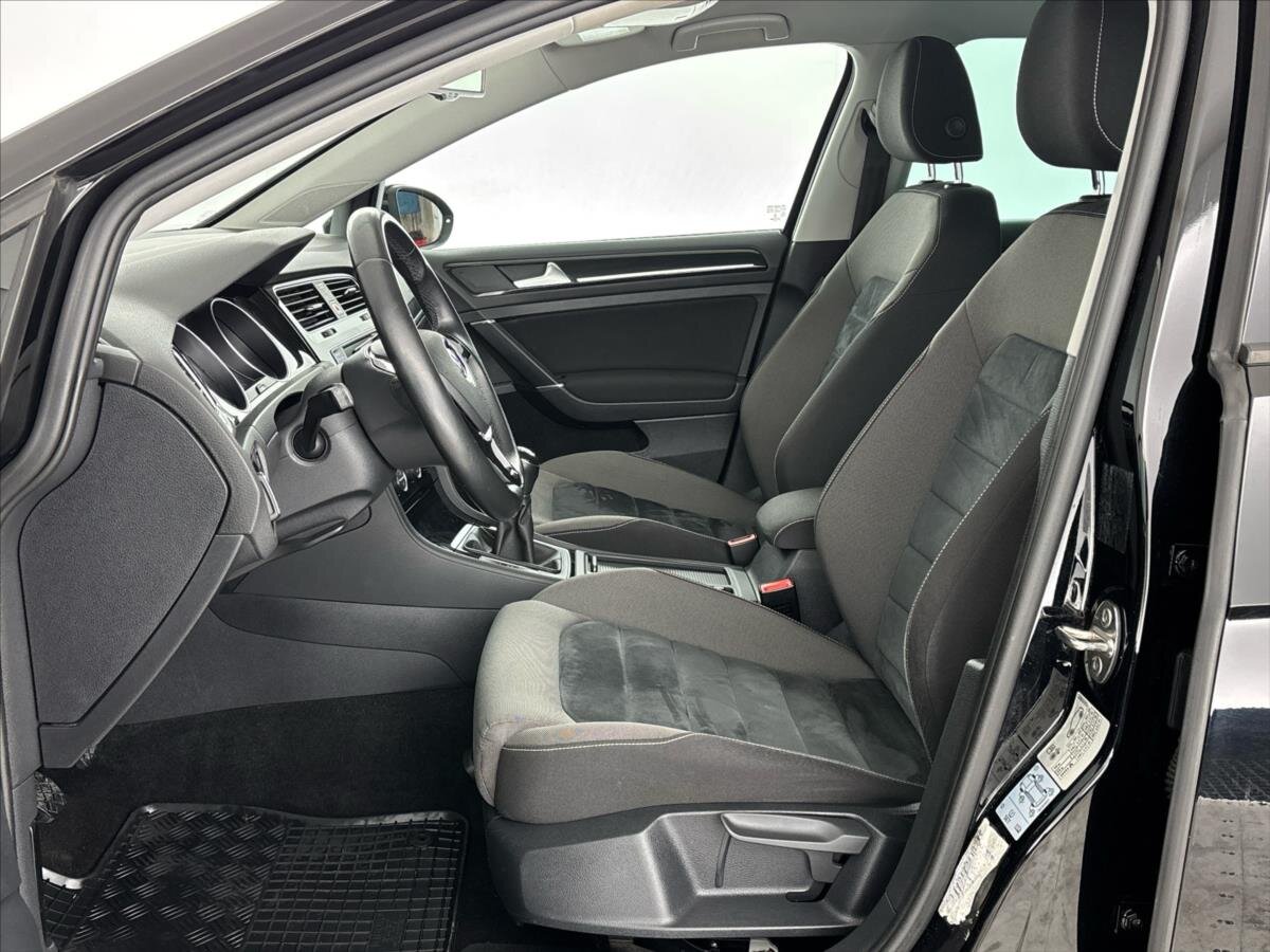 Volkswagen Golf Hatchback 1,4 l 81 kw