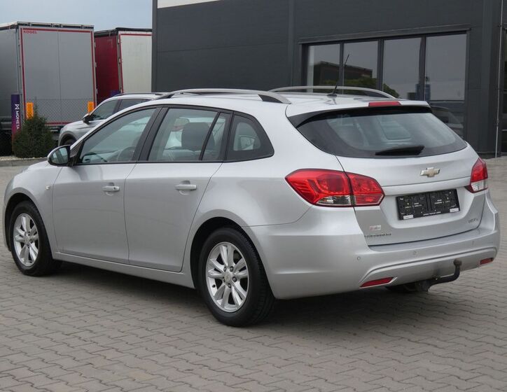 Chevrolet Cruze 6