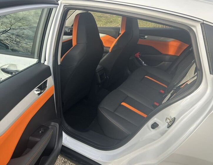 Dongfeng Ostatní Sedan / Limuzína 1,5 l 86 kw