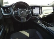 Volvo XC60 SUV / Terénní 2,0 l 140 kw