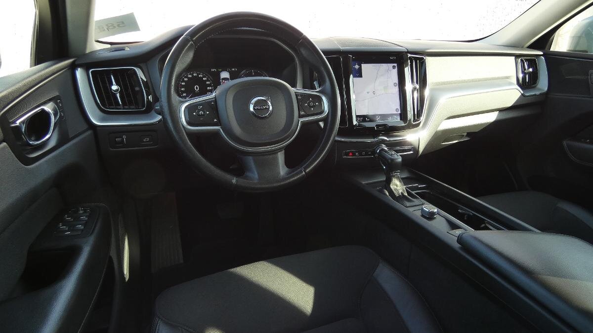 Volvo XC60 SUV / Terénní 2,0 l 140 kw