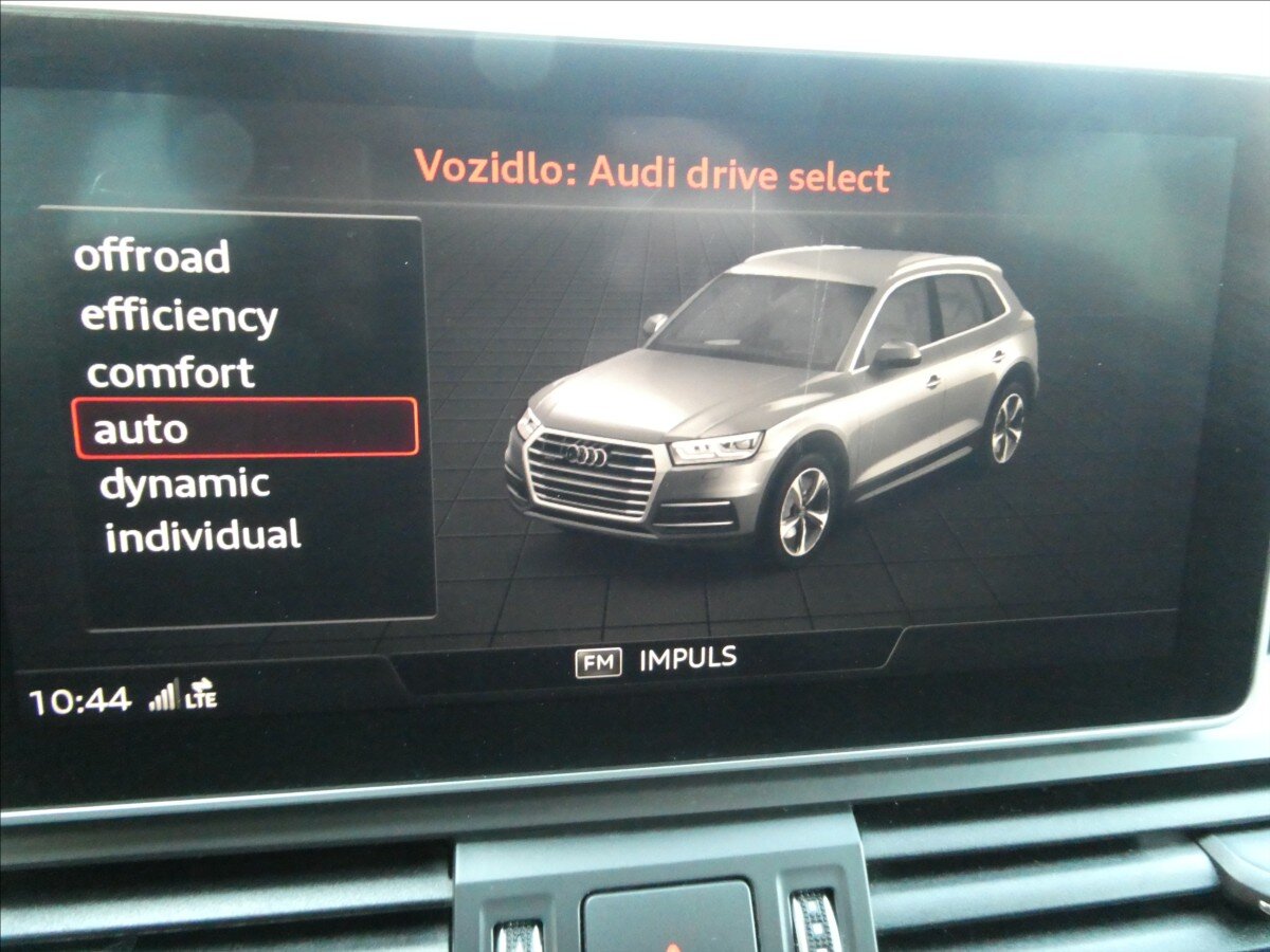 Audi Q5 SUV / Terénní 2,0 l 120 kw