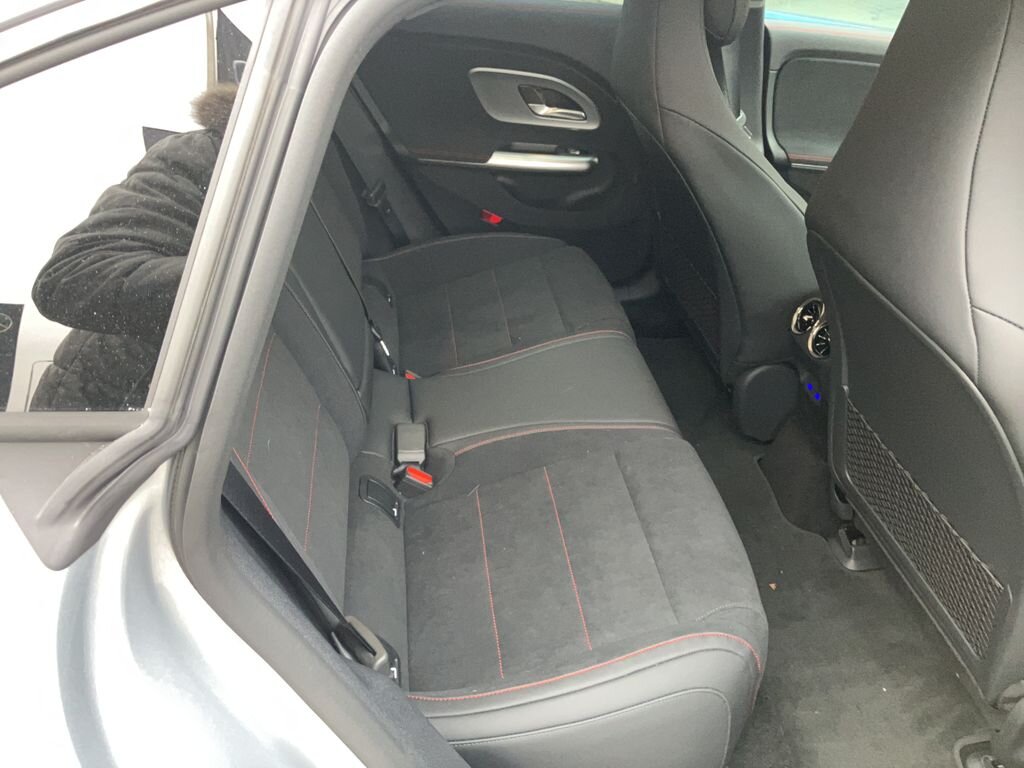 Mercedes-Benz CLA Sedan 0,0 200 kw