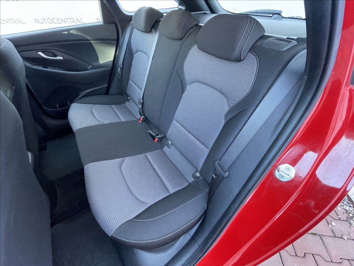 Hyundai i30 Kombi 998,0 88 kw