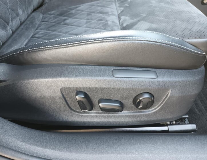 Škoda Superb Kombi 2,0 l 140 kw