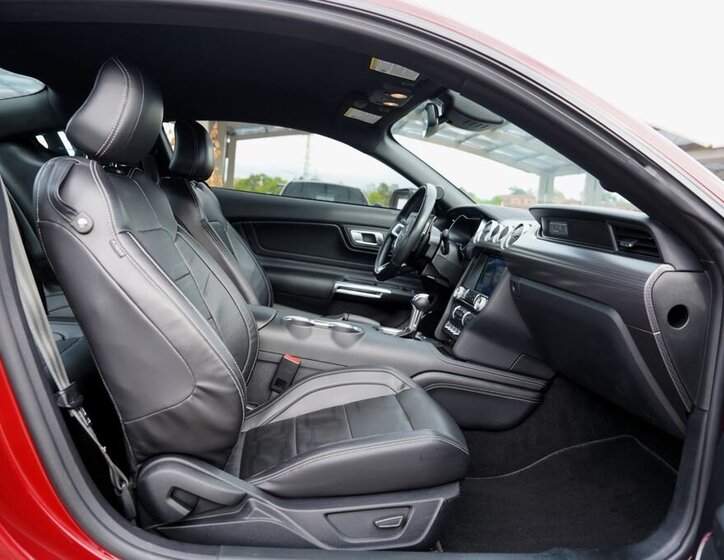 Ford Mustang Kupé 2,3 l 265 kw