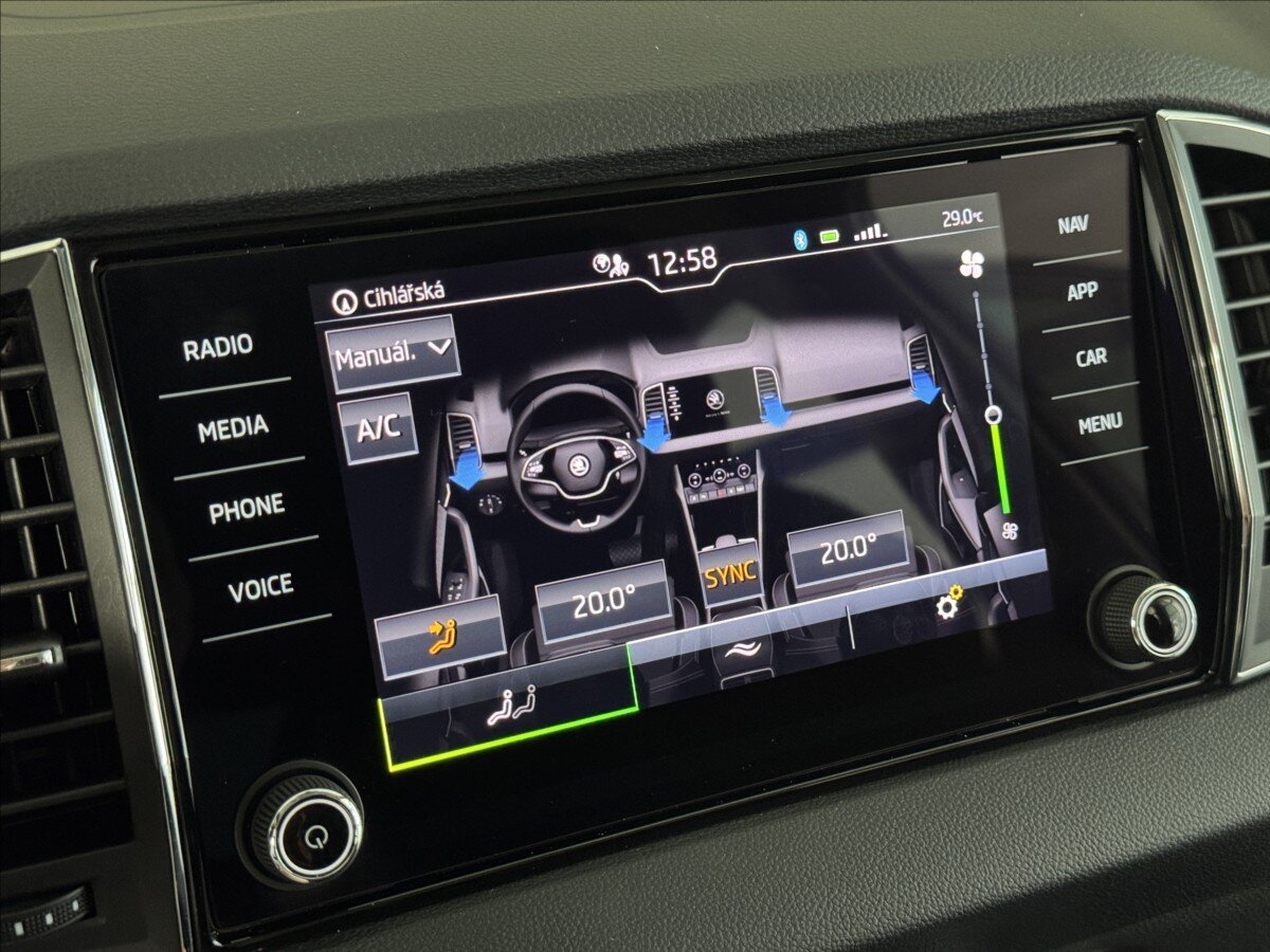 Škoda Karoq SUV / Terénní 1,5 l 110 kw