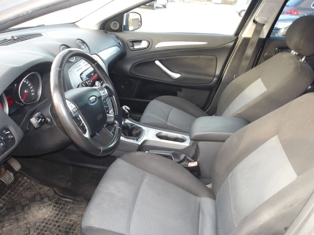 Ford Mondeo Hatchback 2,0 l 103 kw