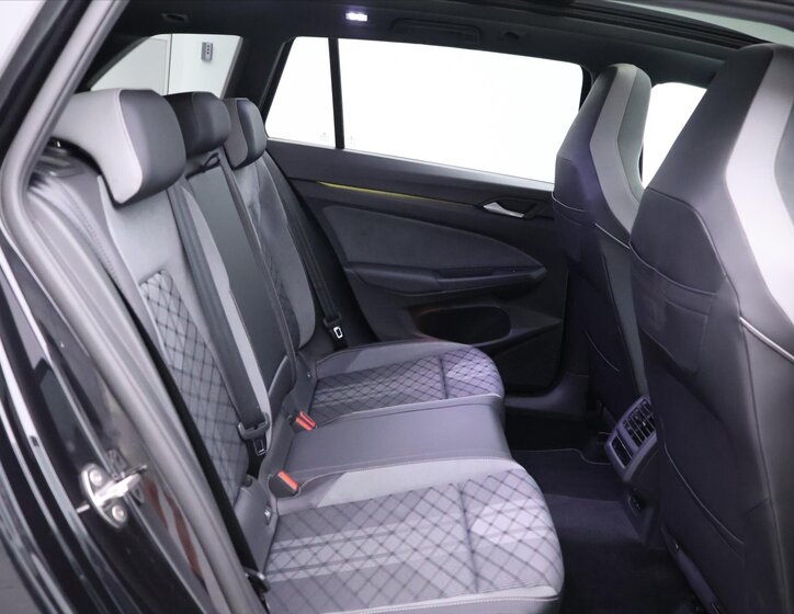 Volkswagen Golf Kombi 2,0 l 110 kw