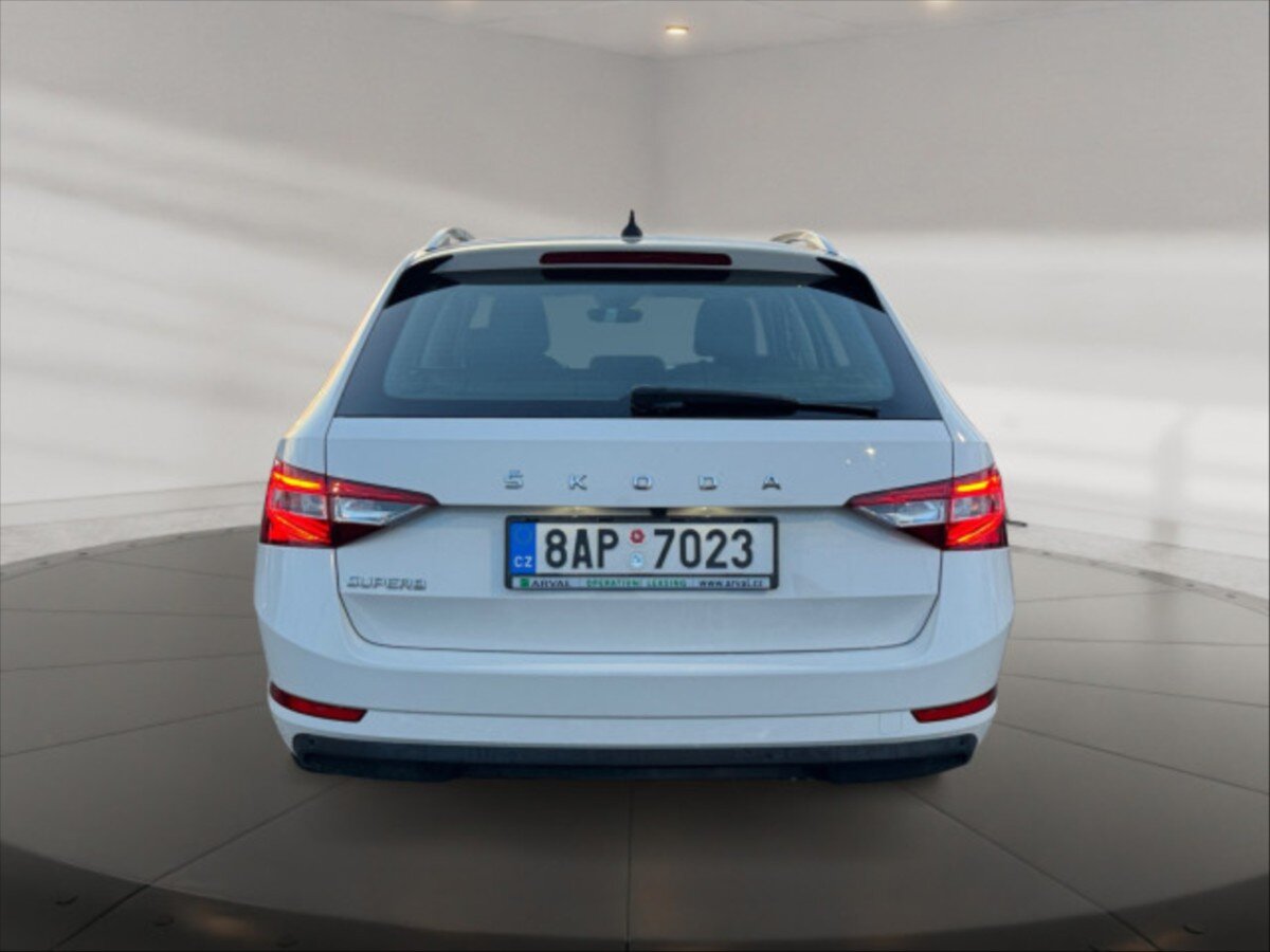 Škoda Superb