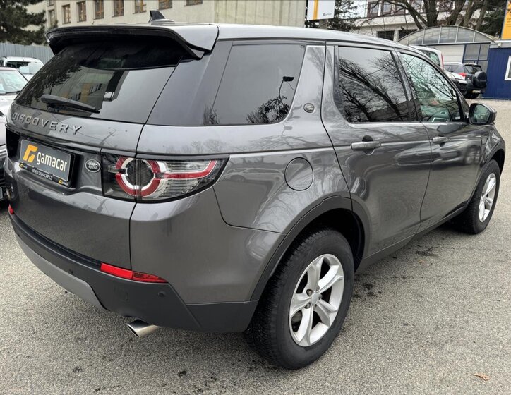 Land Rover Discovery Sport SUV 2,0 l 110 kw