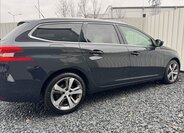 Peugeot 308 Kombi 1,5 l 96 kw