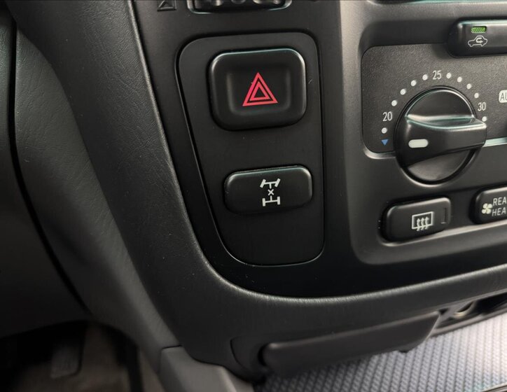 Toyota Land Cruiser SUV / Terénní 4,2 l 150 kw