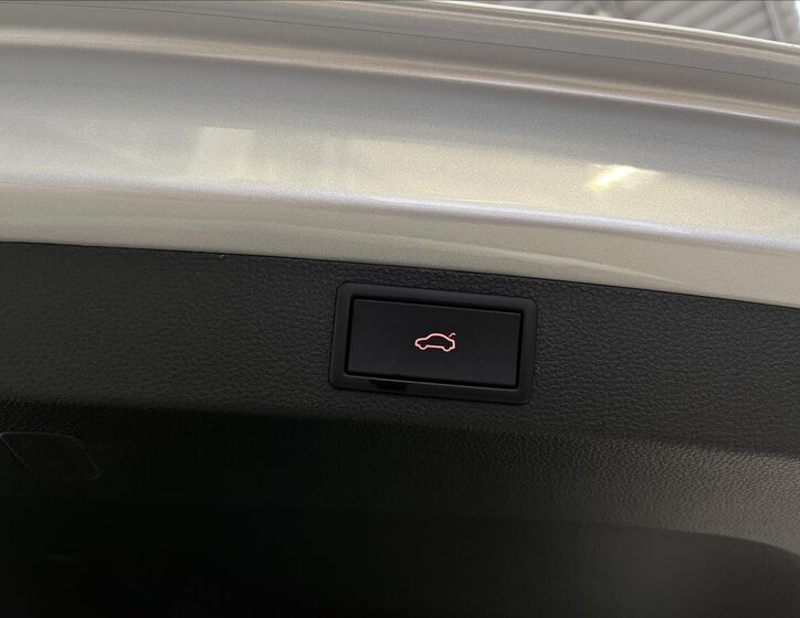 Škoda Karoq SUV 1,5 l 110 kw